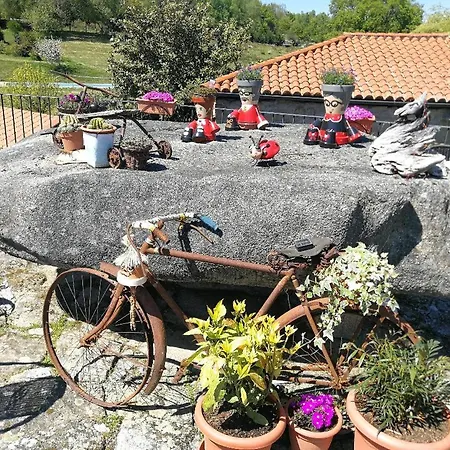 Caserio De Fontes * Nogueira de Ramuín