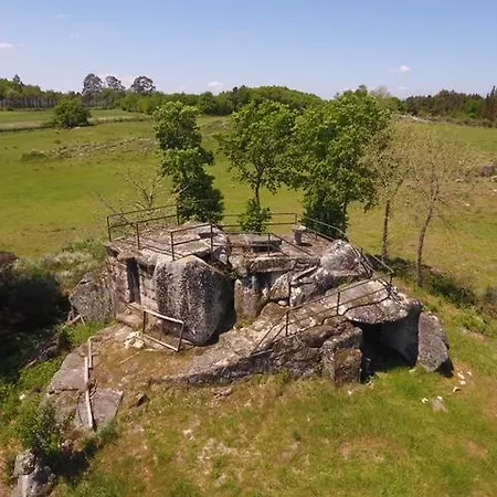 Caserio De Fontes Nogueira De Ramuin