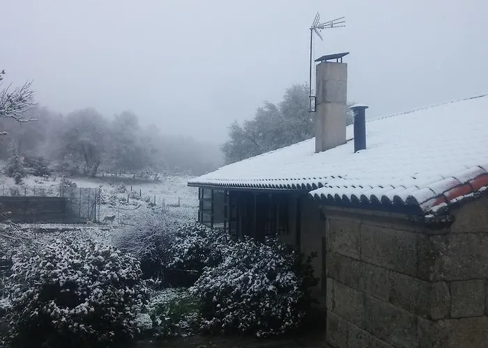 Gospodarstwo wiejskie Caserio De Fontes Nogueira De Ramuin